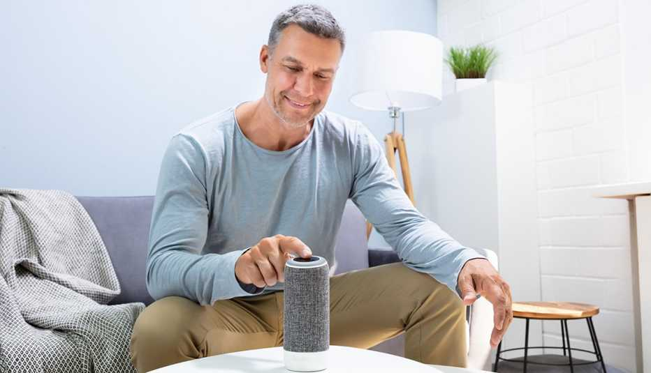 Voice control for music streaming app with smart speaker, 2025.